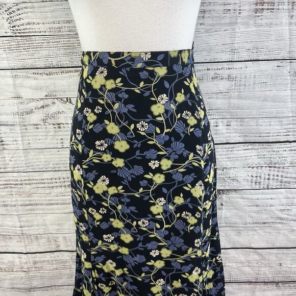 JM Collection Skirt size 10 Petite Black Purple Green Floral Midi A Line Modest - Picture 3 of 11